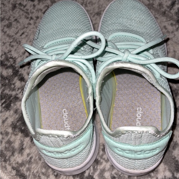 Adidas - Picture 2 of 4